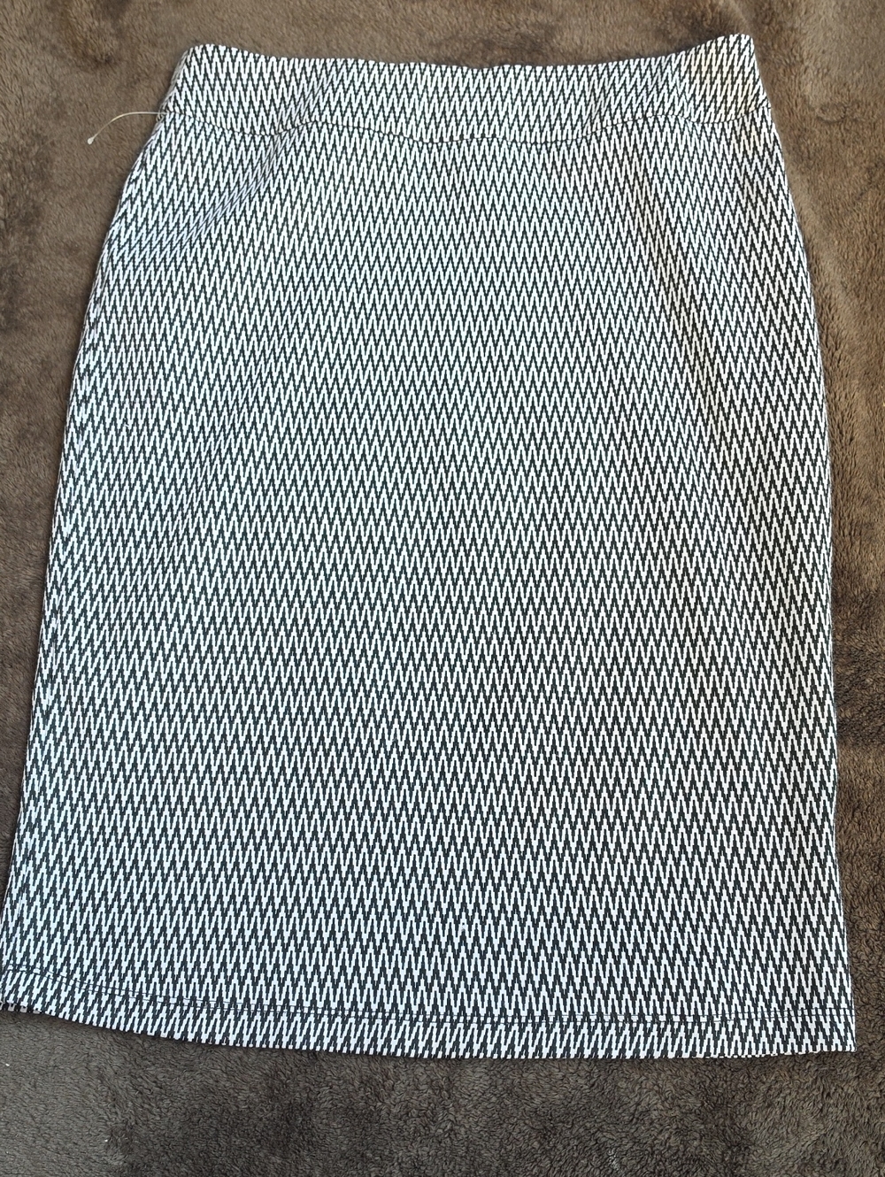 Soho Apparel Black and White Zigzag Pencil Skirt